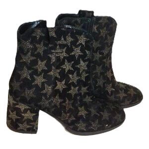 The Shoe Box Summit By White Mountain Metallic Stars Bootie Size 38 Or Size 7.5